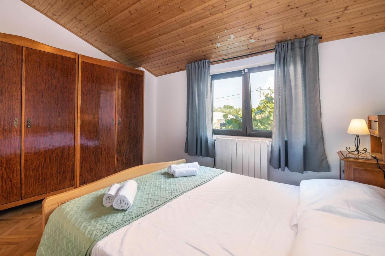 Villa Margerita With Private Pool, Yard And Parking Kaštelir Exteriér fotografie