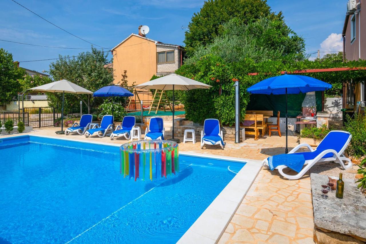 Villa Margerita With Private Pool, Yard And Parking Kaštelir Exteriér fotografie